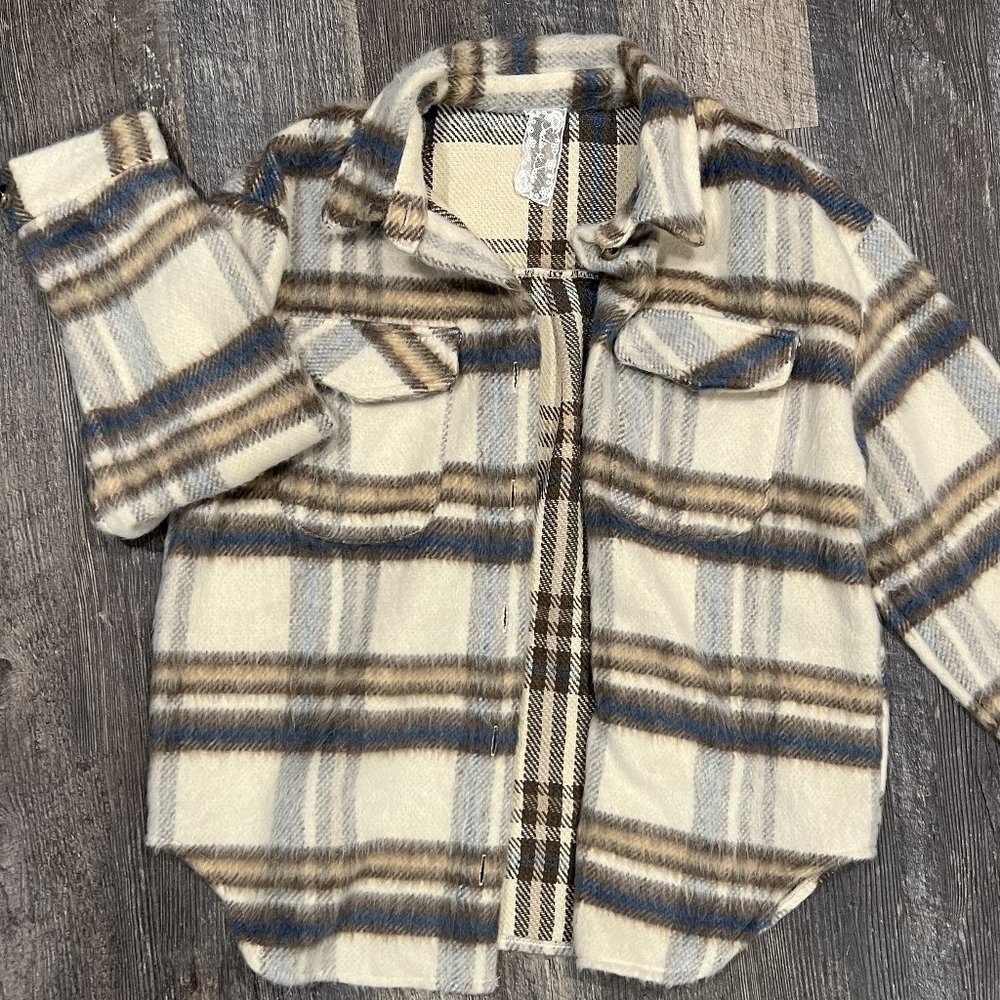 Sadie & Sage Cream, Blue and Brown Shacket | Size S